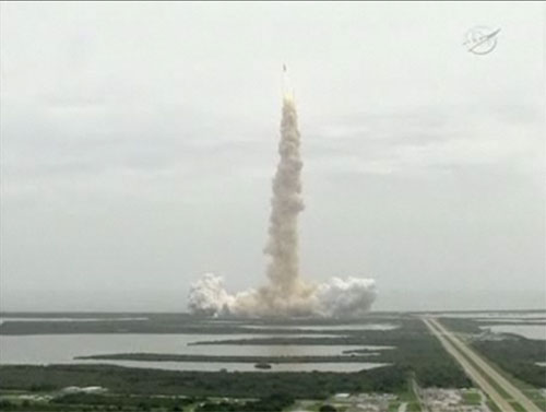 Space Shuttle Atlantis Screen Shot